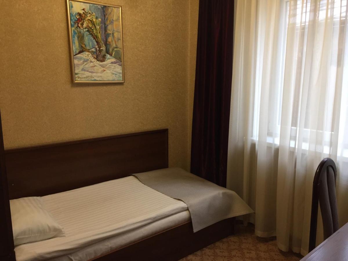 Hotel-Restaurant Lyube Plus Khmel'nyts'kyy Luaran gambar