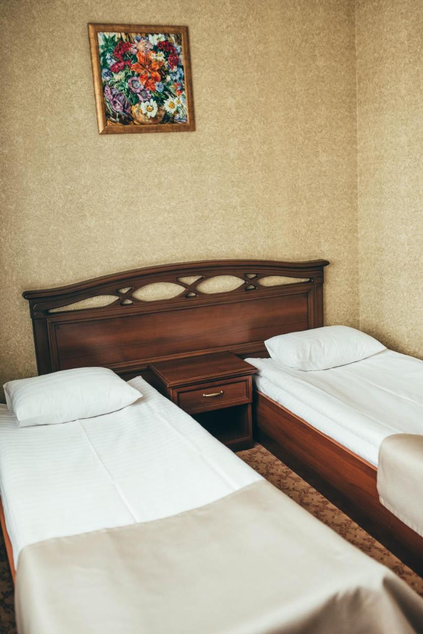 Hotel-Restaurant Lyube Plus Khmel'nyts'kyy Luaran gambar