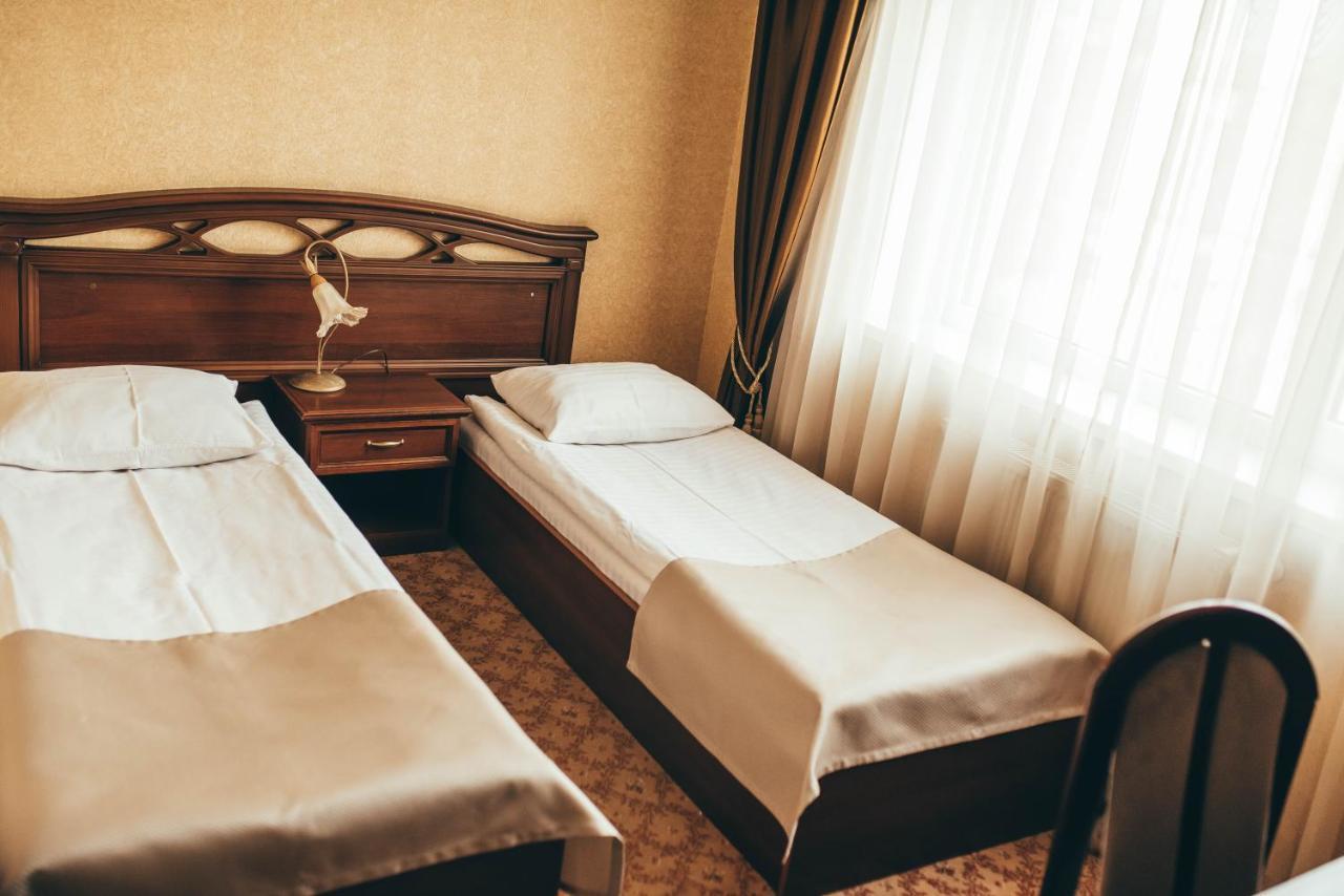 Hotel-Restaurant Lyube Plus Khmel'nyts'kyy Luaran gambar